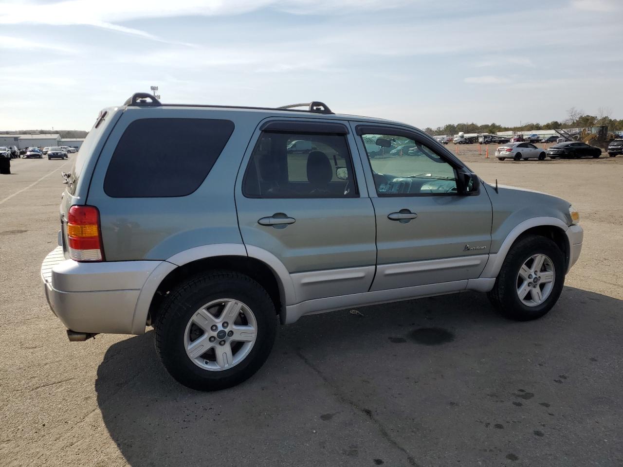 2006 Ford Escape - Image 3