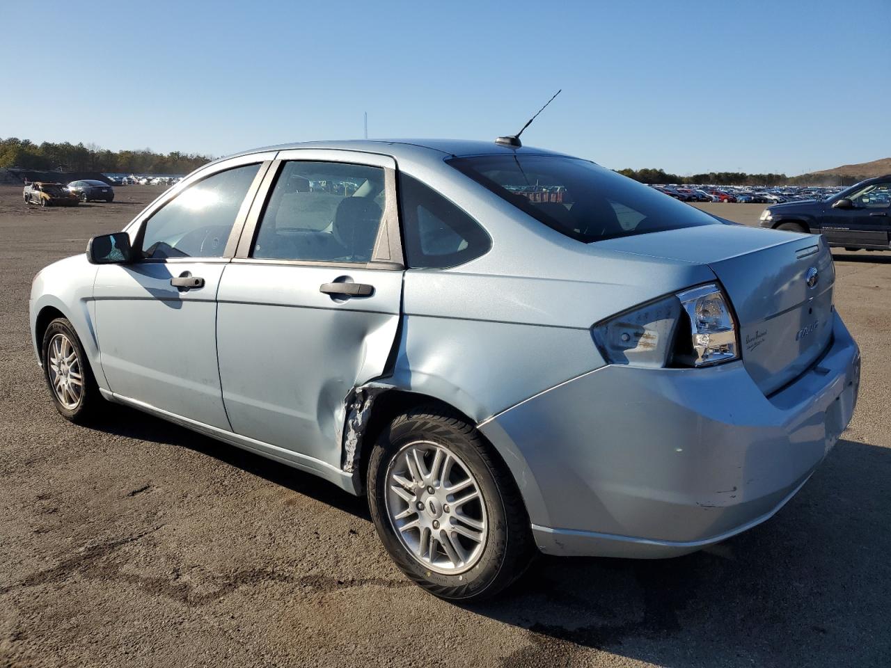 2009 Ford Focus - Image 2