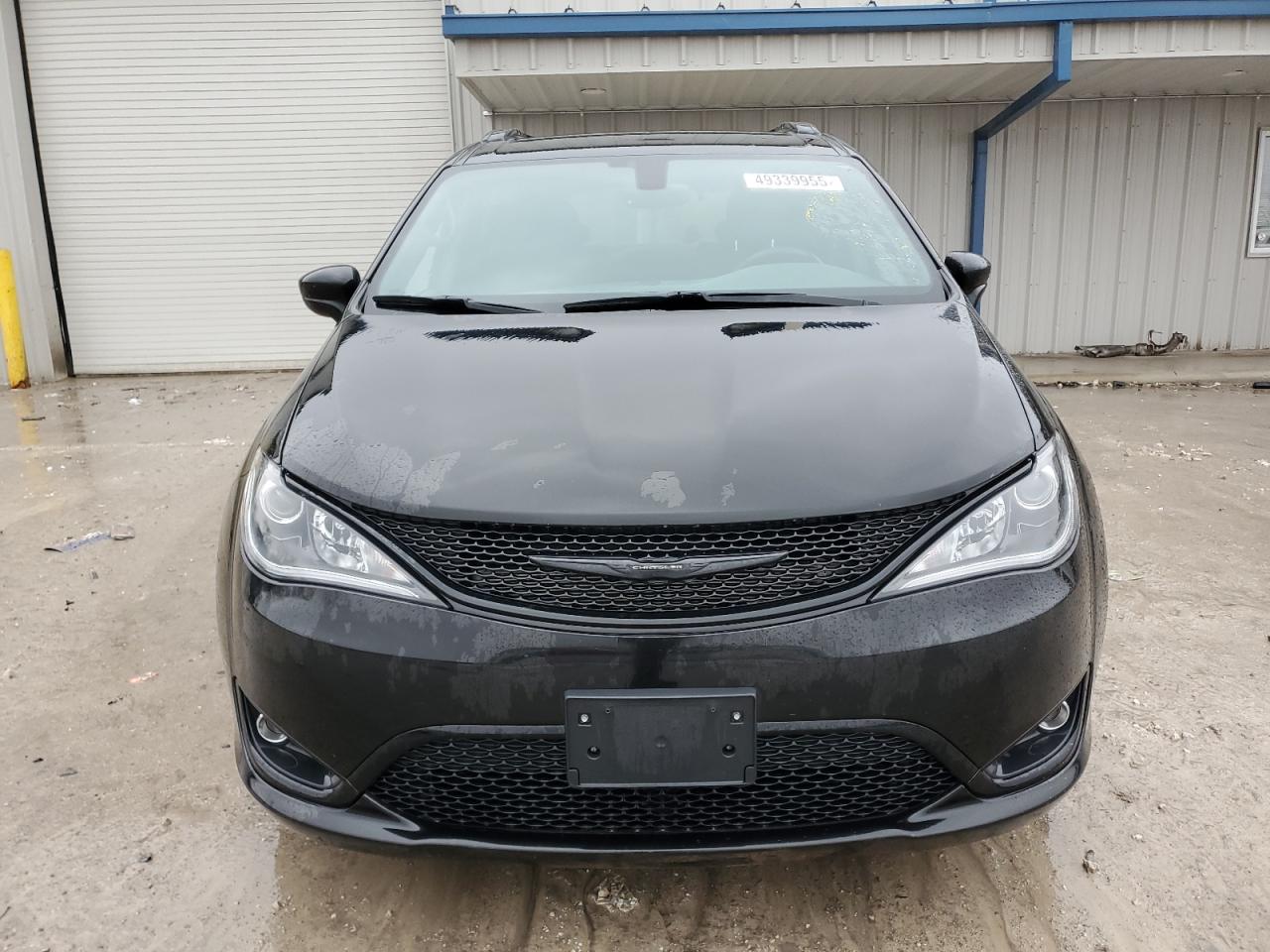 2019 Chrysler Pacifica - Image 5