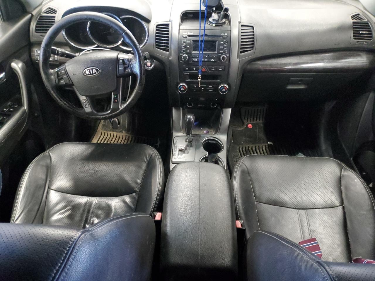 2011 Kia Sorento - Image 8