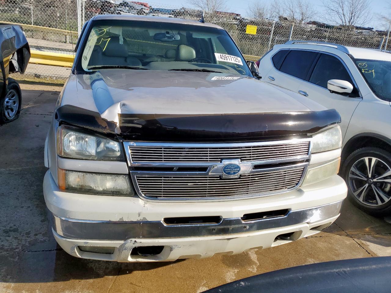 2006 Chevrolet Silverado - Image 5