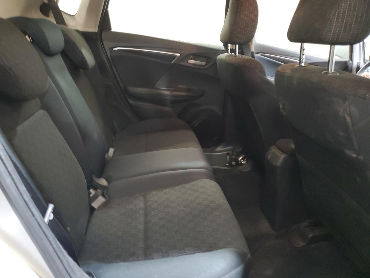 2016 Honda Fit - Image 12