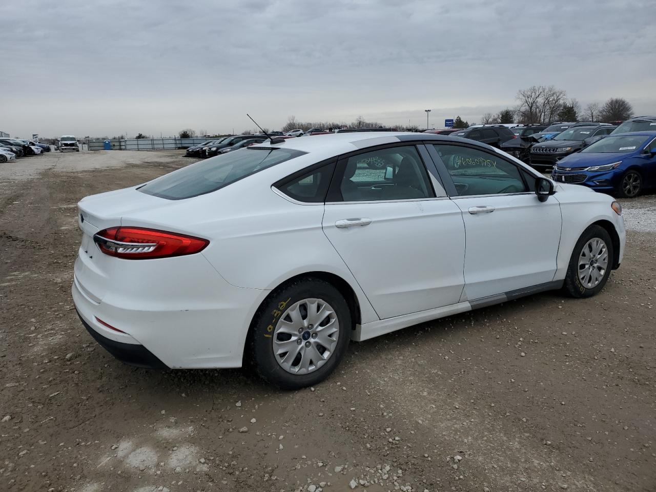 2019 Ford Fusion - Image 3