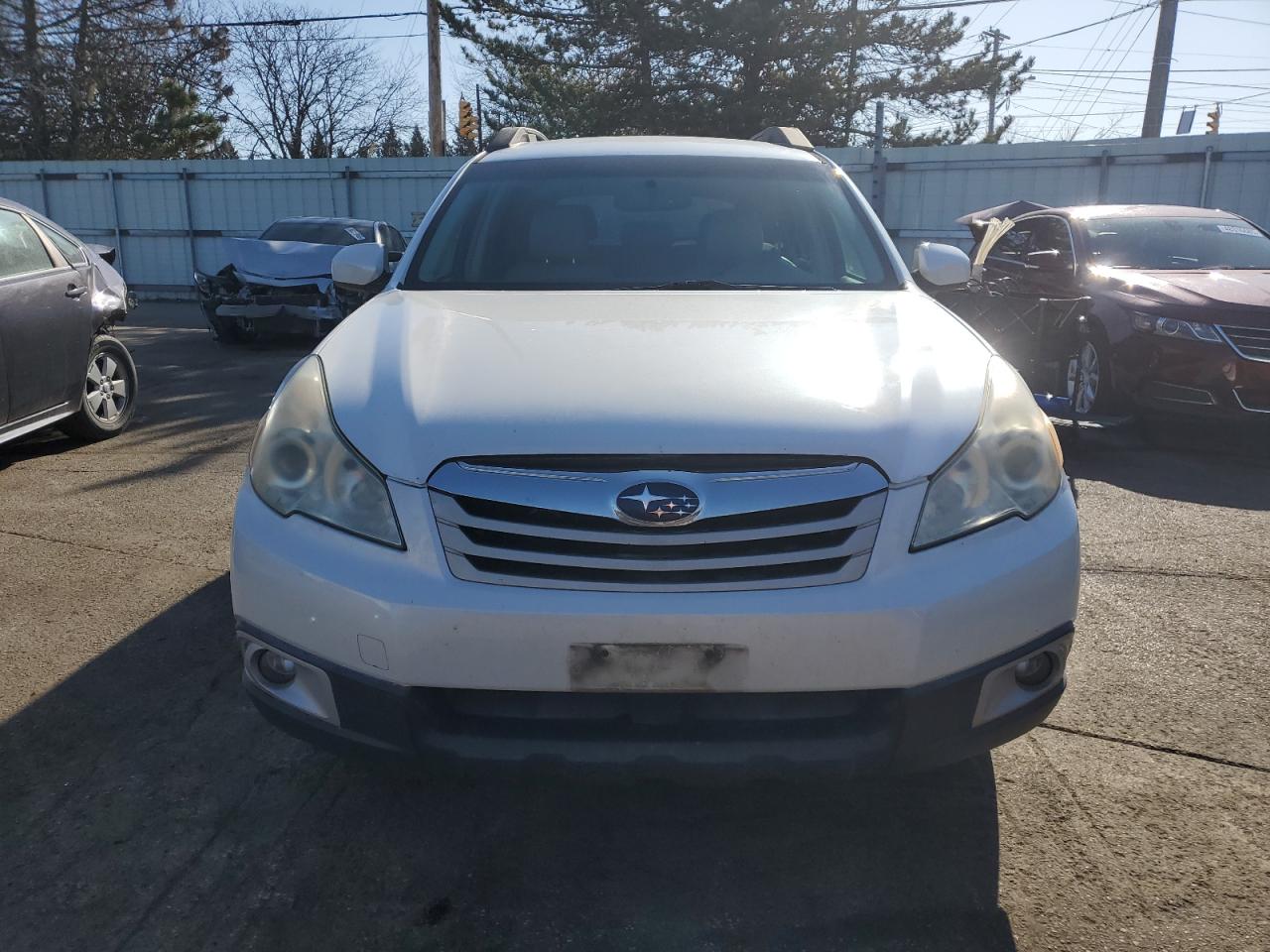 2011 Subaru Outback - Image 5