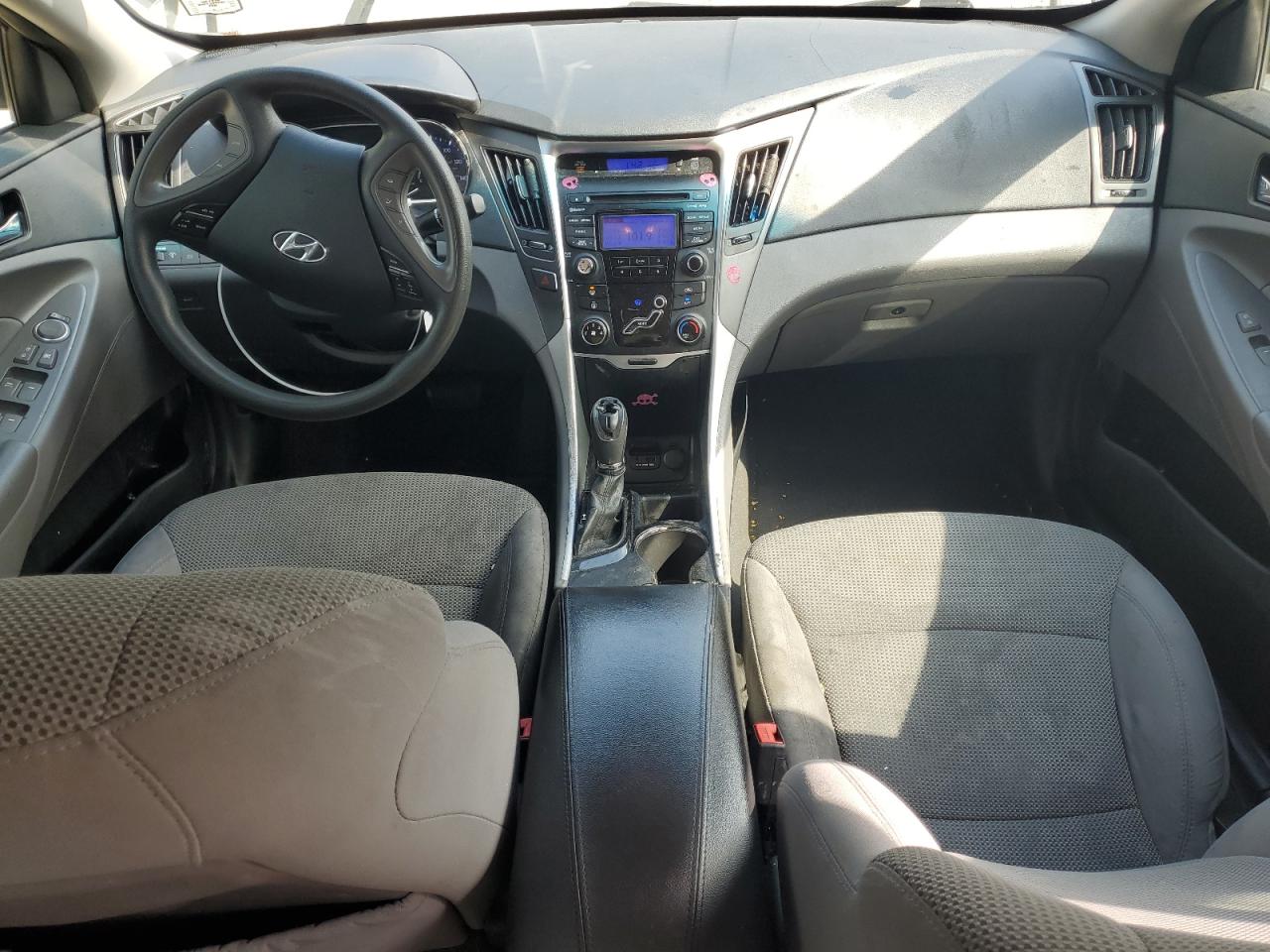 2013 Hyundai Sonata - Image 8