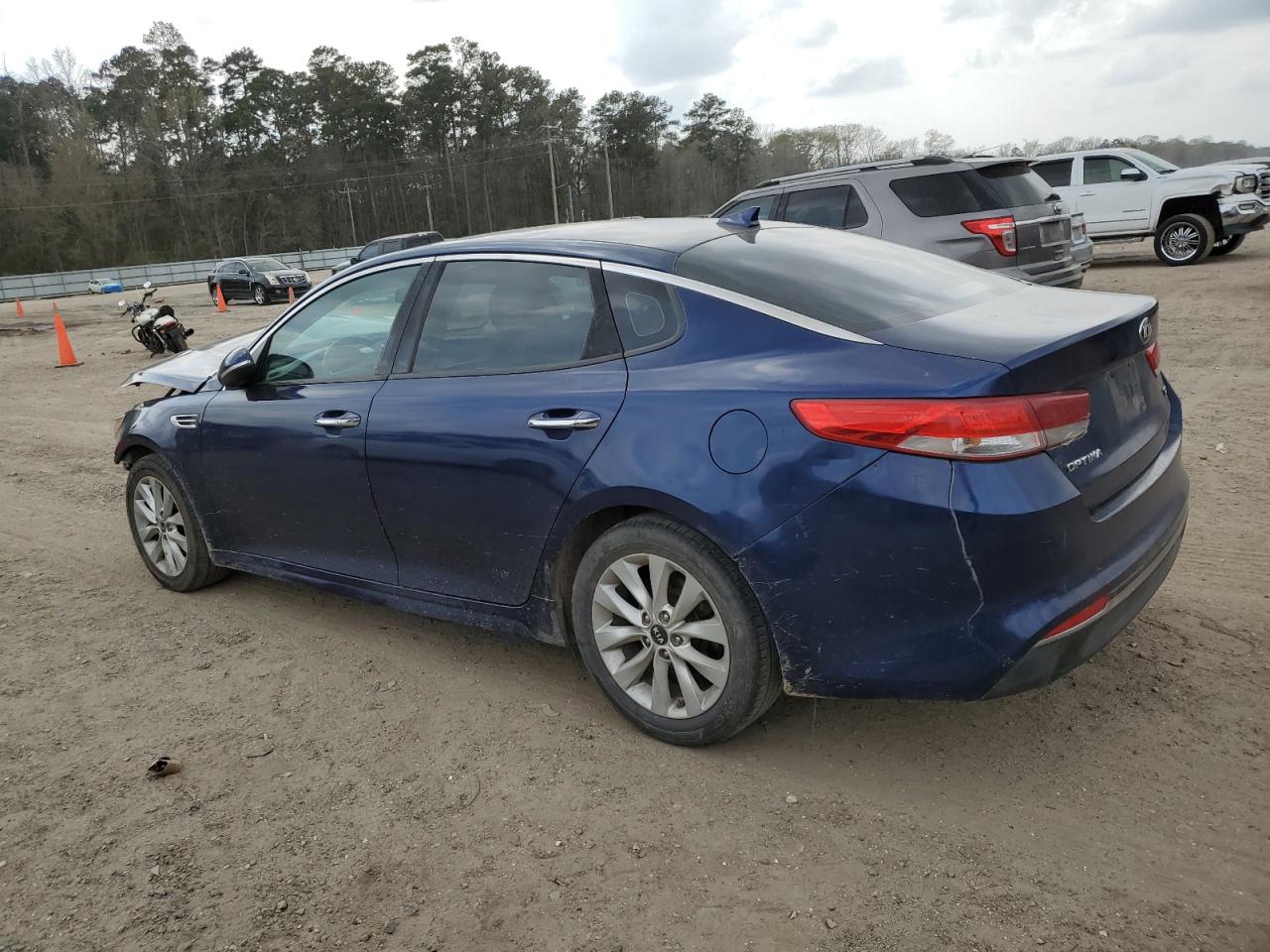 2016 Kia Optima - Image 2