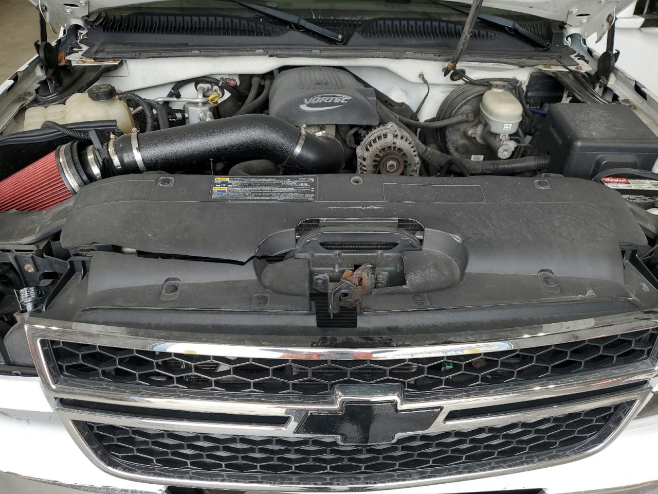 2006 Chevrolet Silverado - Image 11