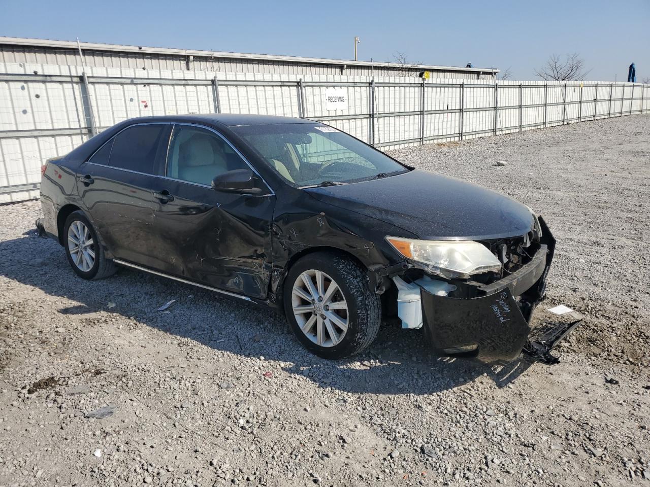 2013 Toyota Camry - Image 4