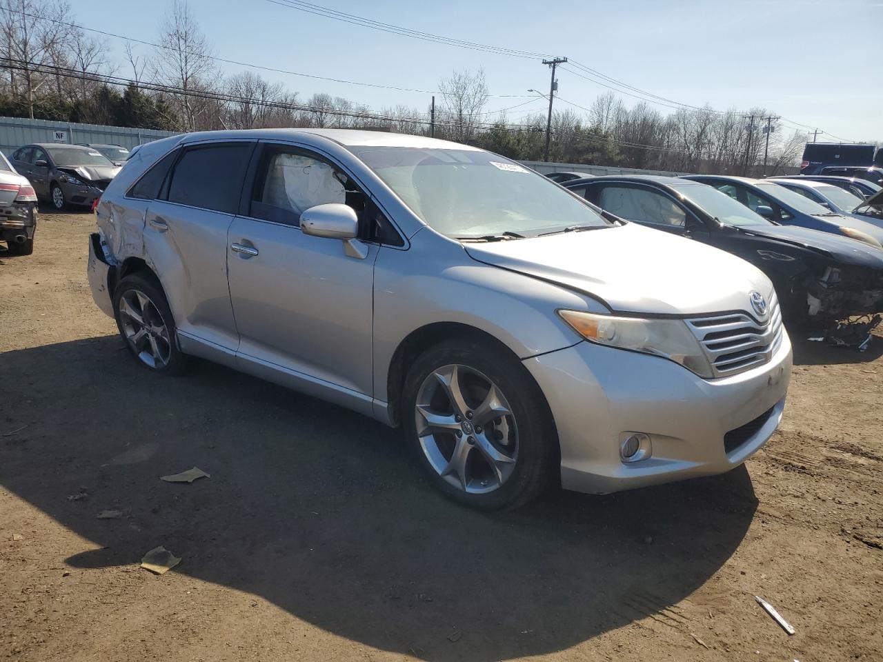 2010 Toyota Venza - Image 4