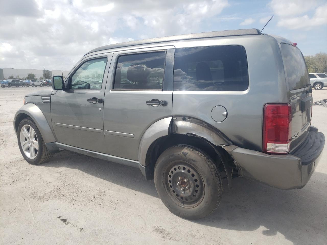 2011 Dodge Nitro - Image 2