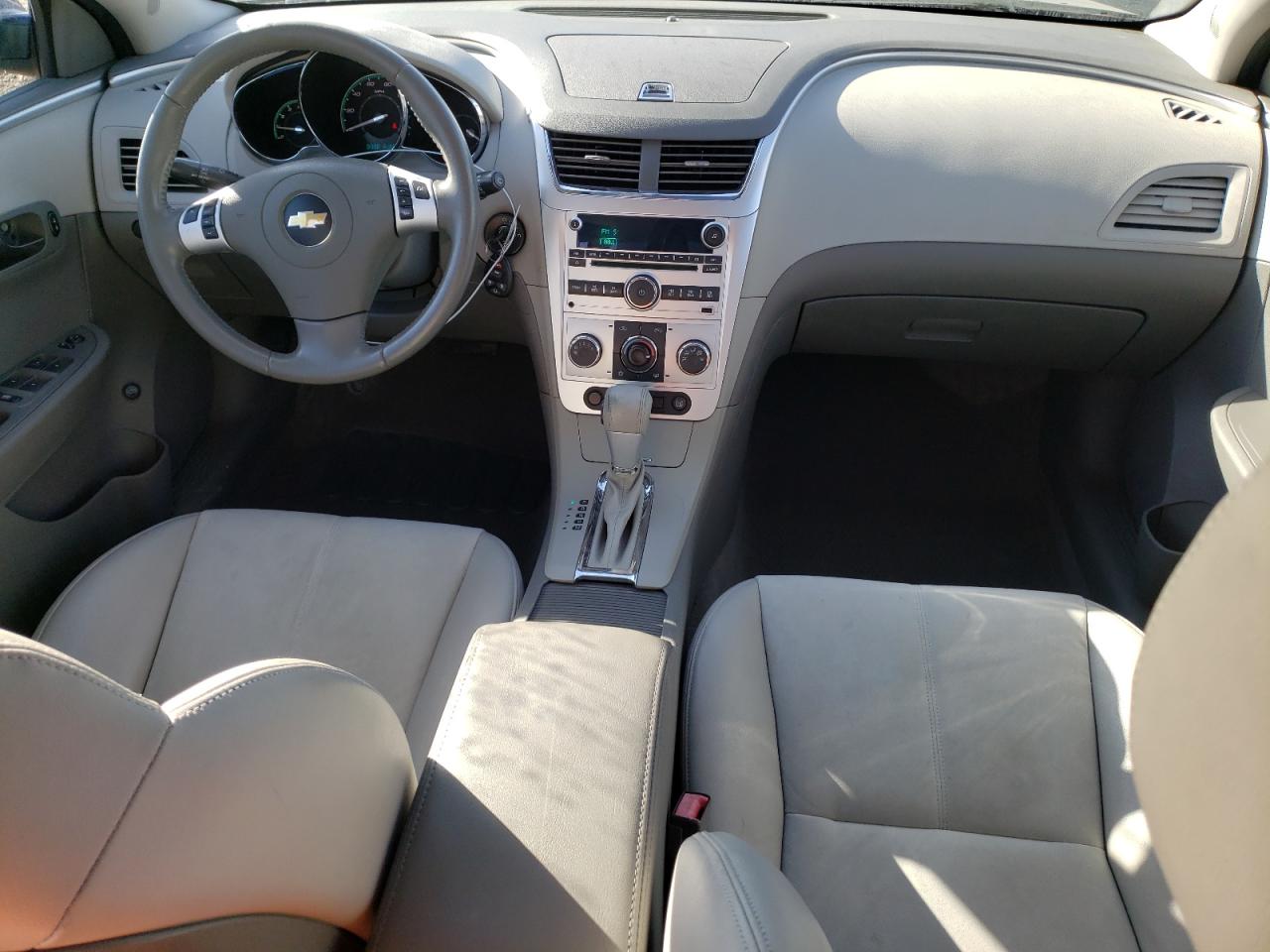 2011 Chevrolet Malibu - Image 8