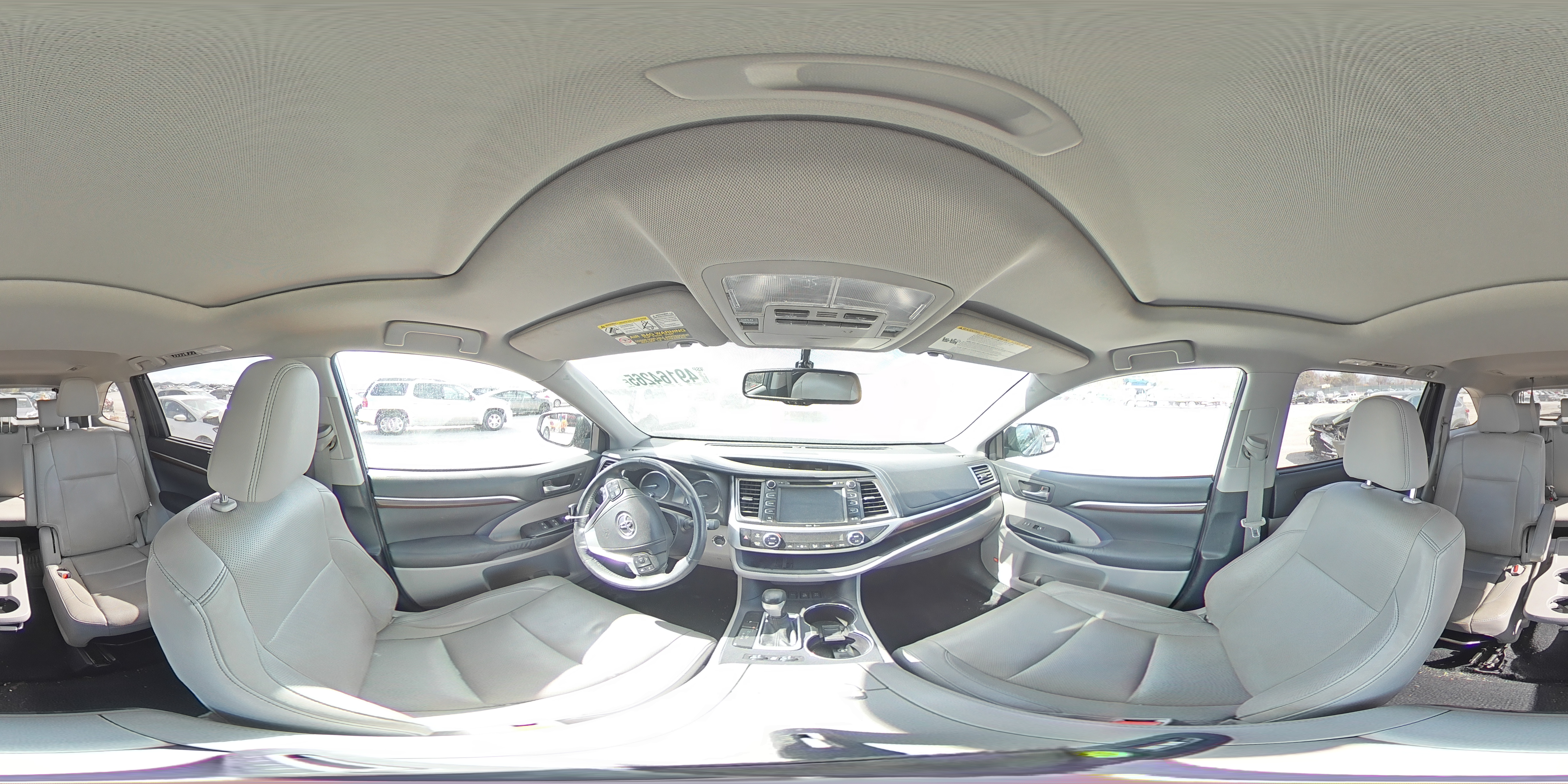 2014 Toyota Highlander - Image 13