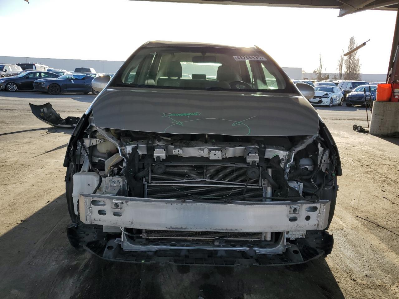 2014 Toyota Prius - Image 5