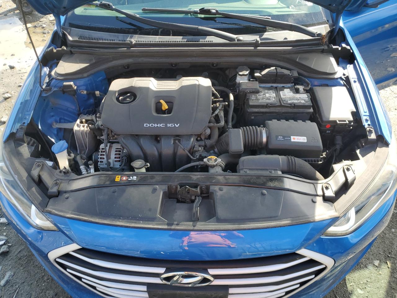 2017 Hyundai Elantra - Image 11