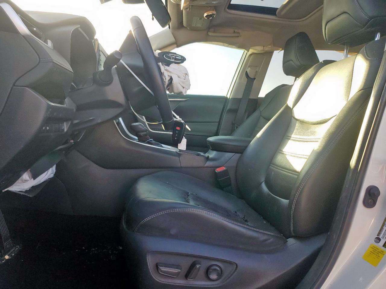 2020 Toyota RAV 4 - Image 7