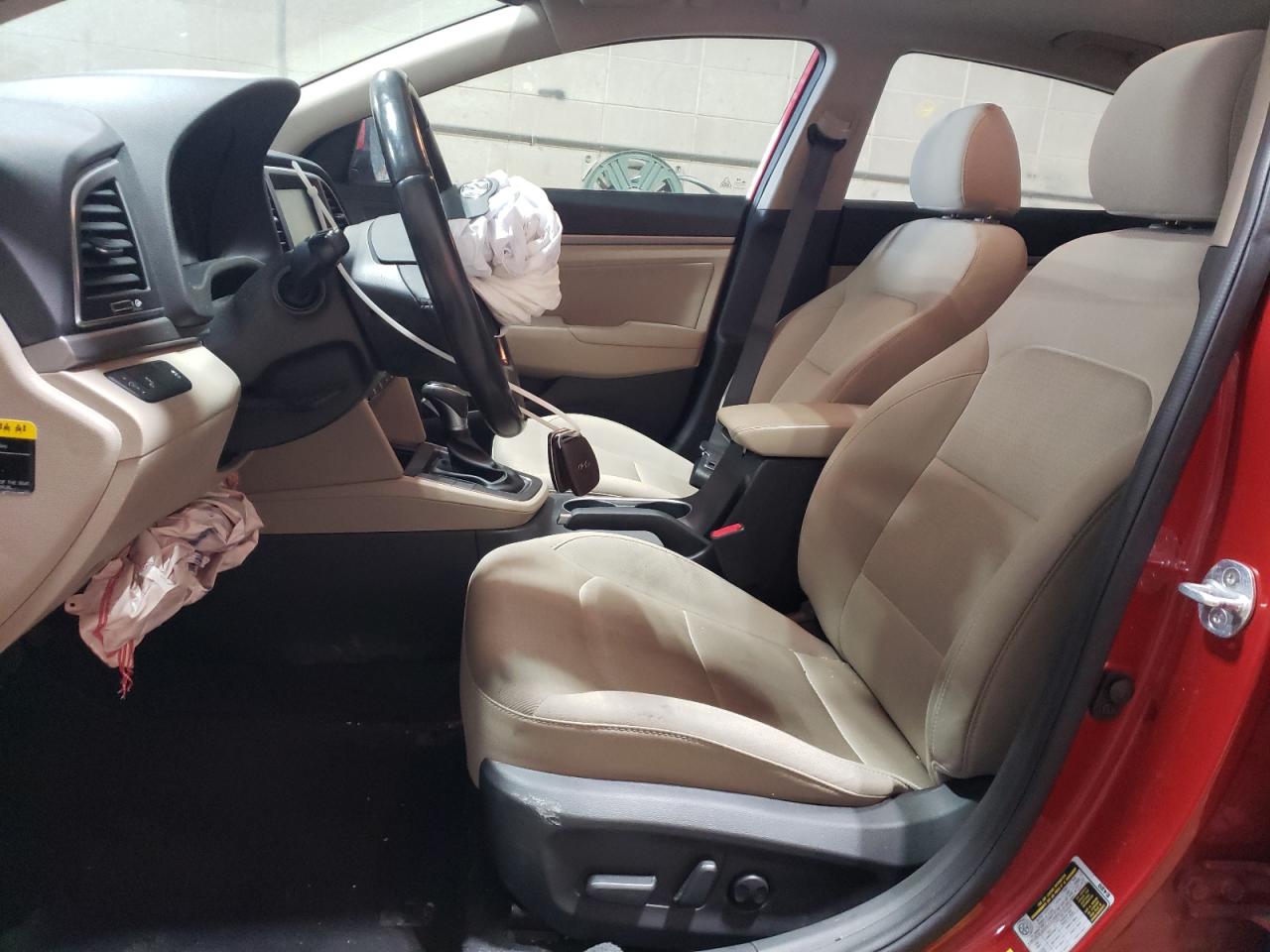 2017 Hyundai Elantra - Image 7