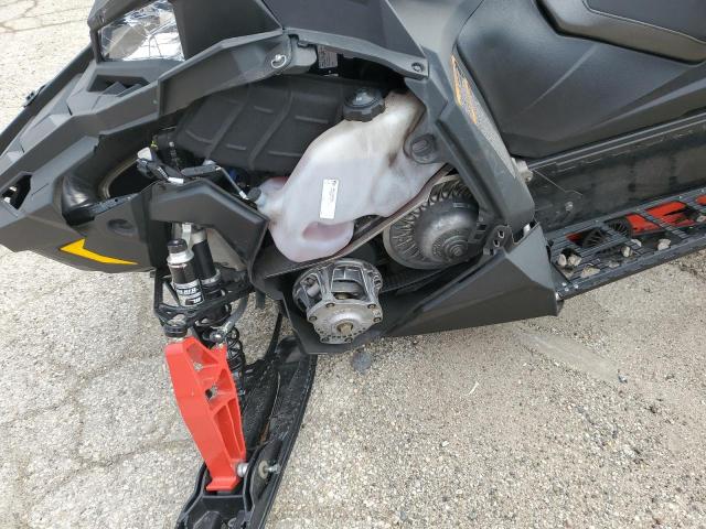 2021 POLARIS SNOWMOBILE