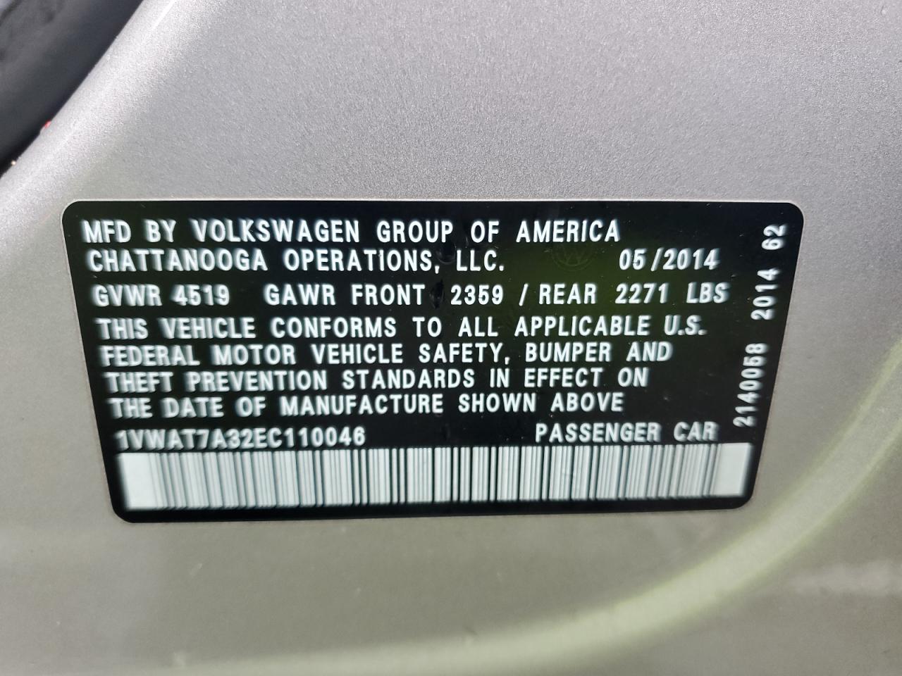 2014 Volkswagen Passat - Image 12