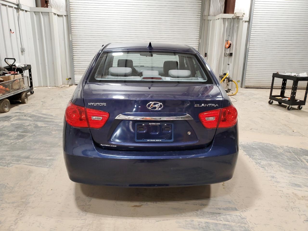 2010 Hyundai Elantra - Image 6