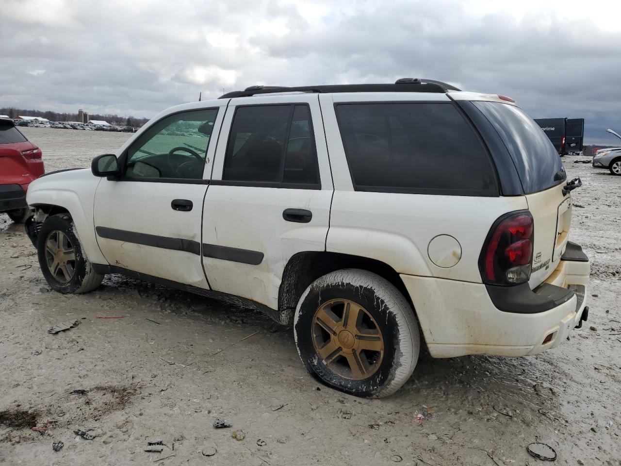 2005 Chevrolet TrailBlazer - Image 2