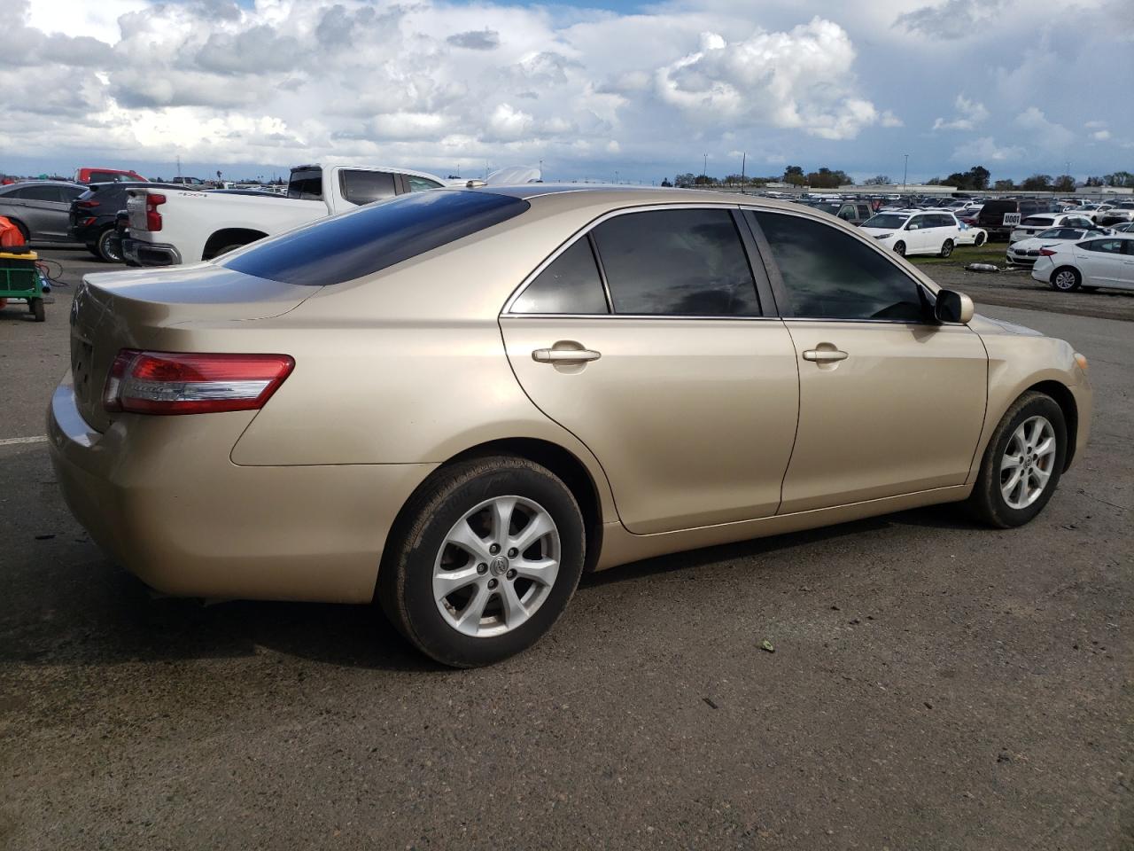 2011 Toyota Camry - Image 3