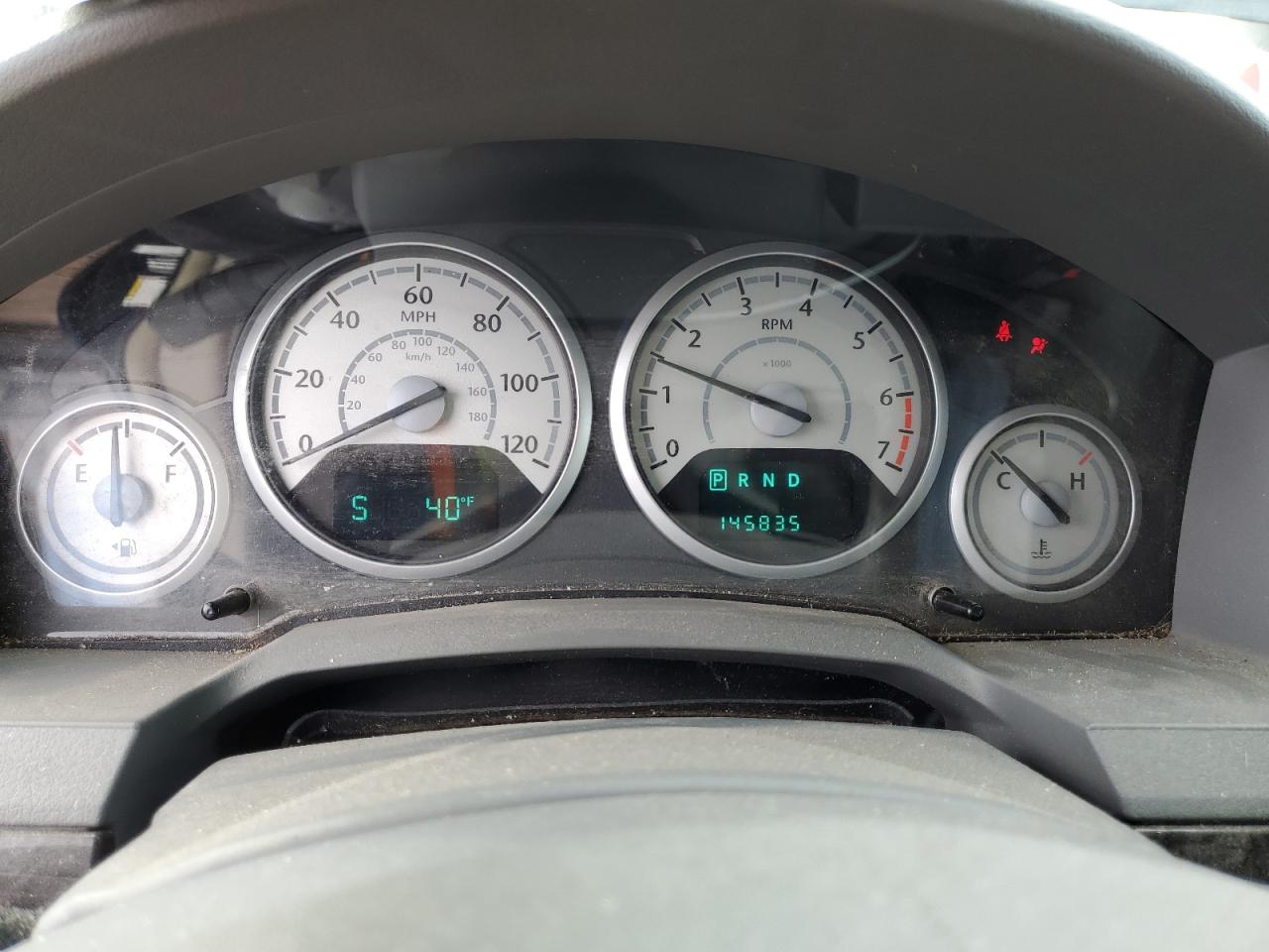 2009 Dodge Caravan - Image 9