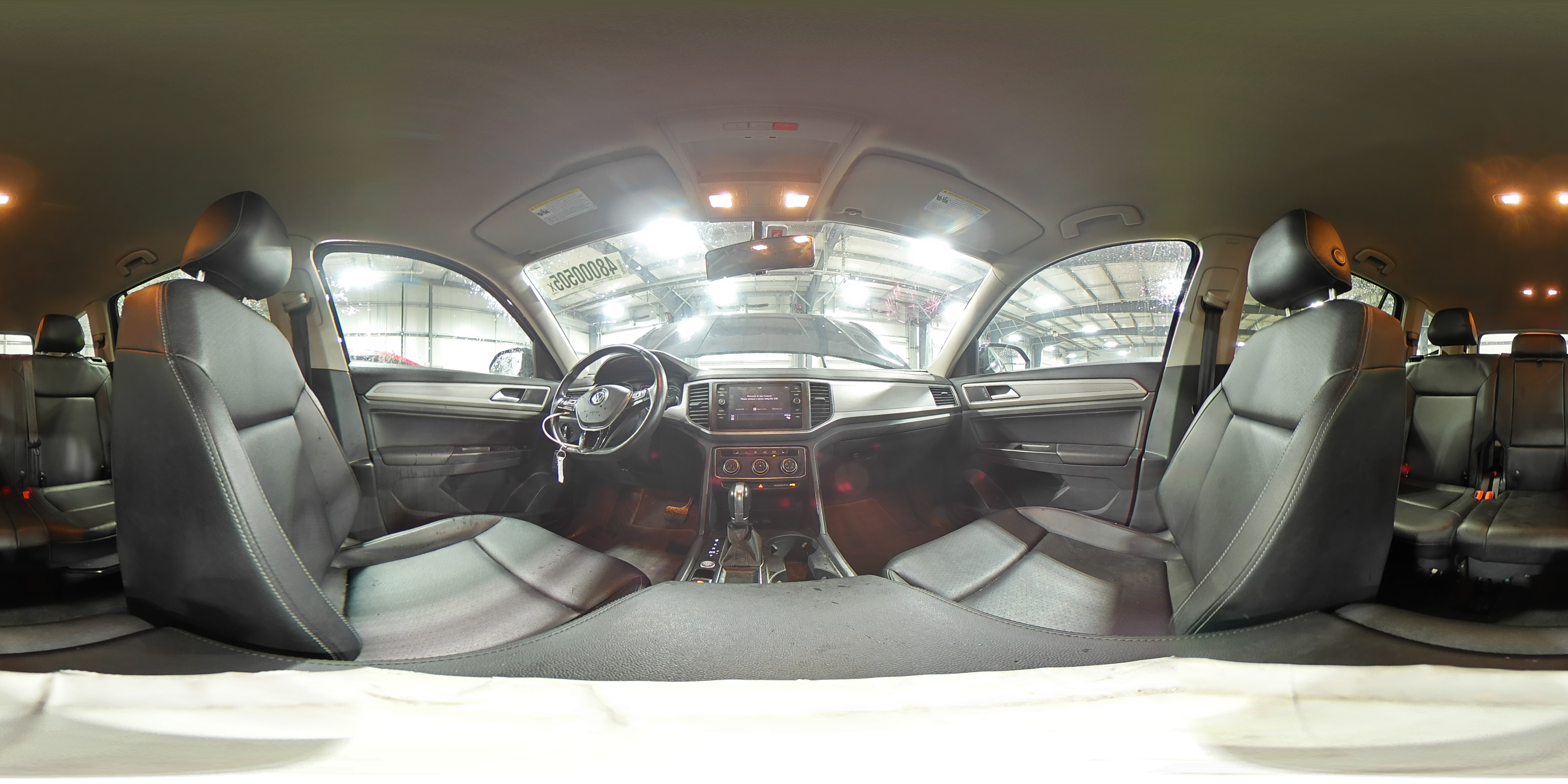 2018 Volkswagen Atlas - Image 16