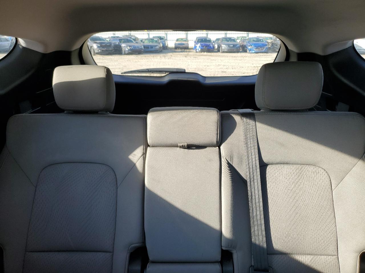 2017 Hyundai Santa Fe - Image 10