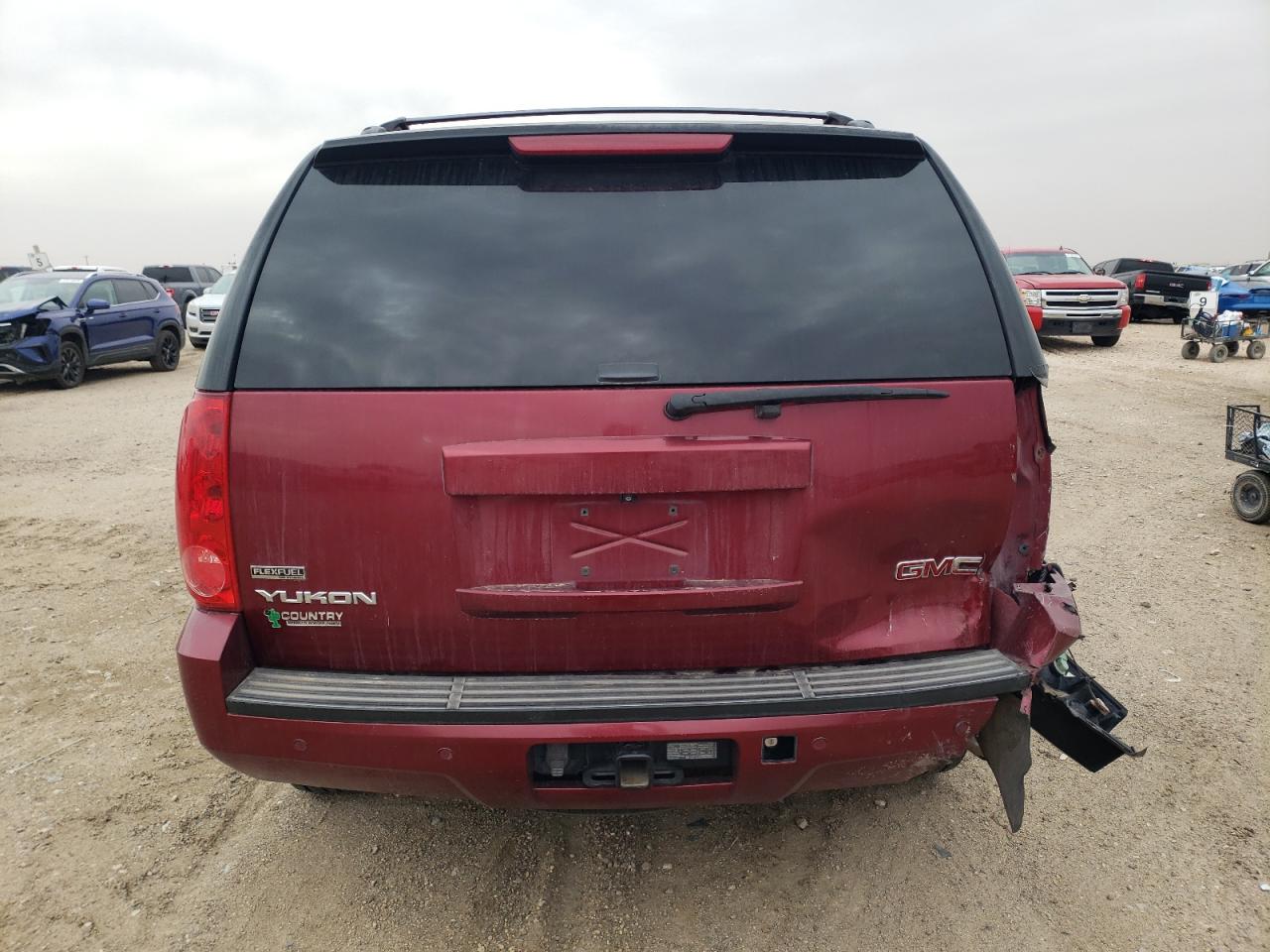 2011 GMC Yukon - Image 6