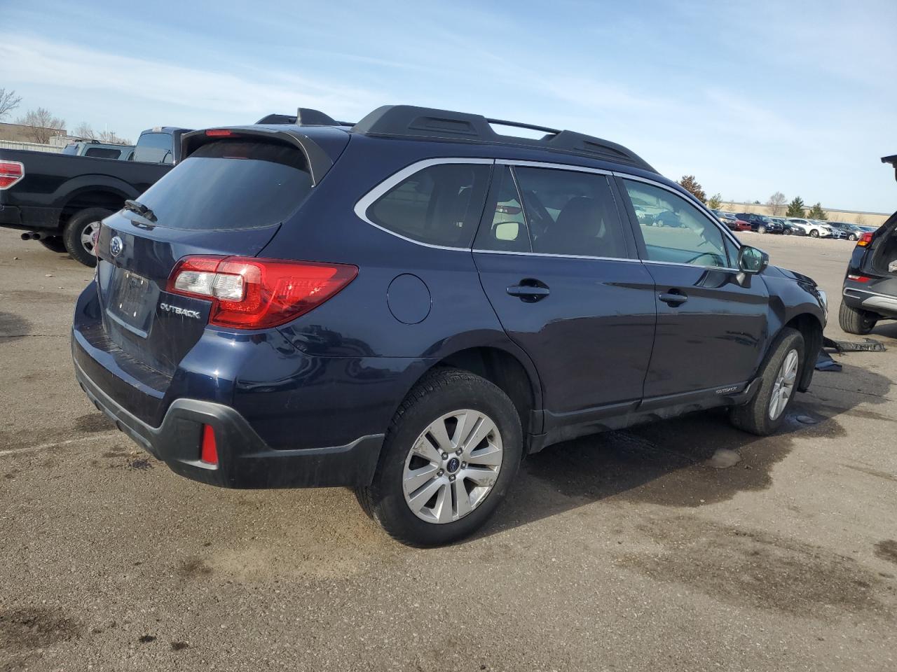 2018 Subaru Outback - Image 3