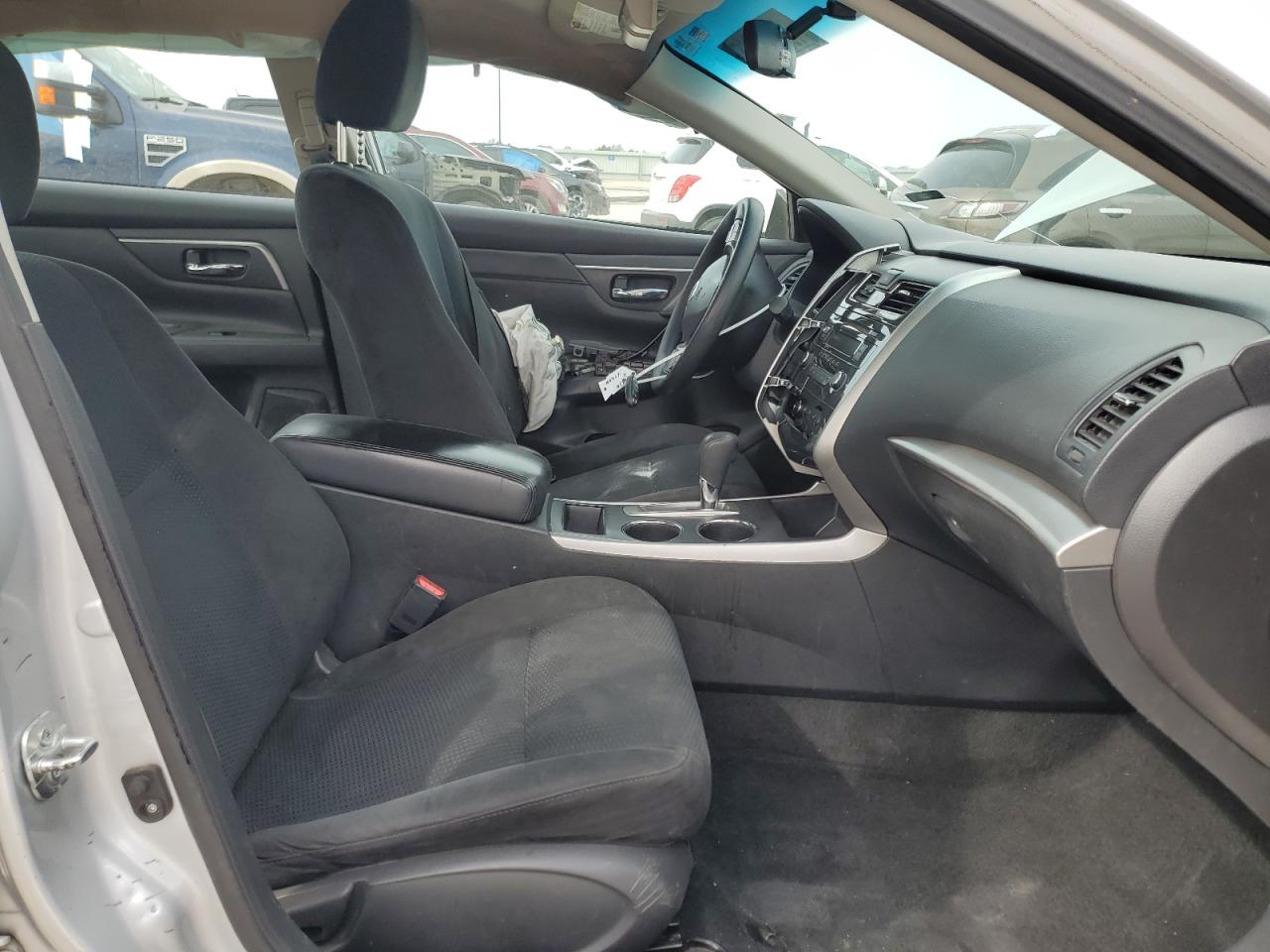 2015 Nissan Altima - Image 7