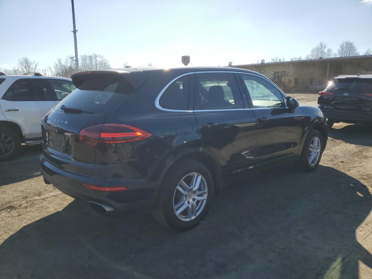 2016 Porsche Cayenne - Image 3