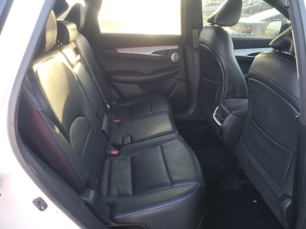 2020 Infiniti QX50 - Image 11