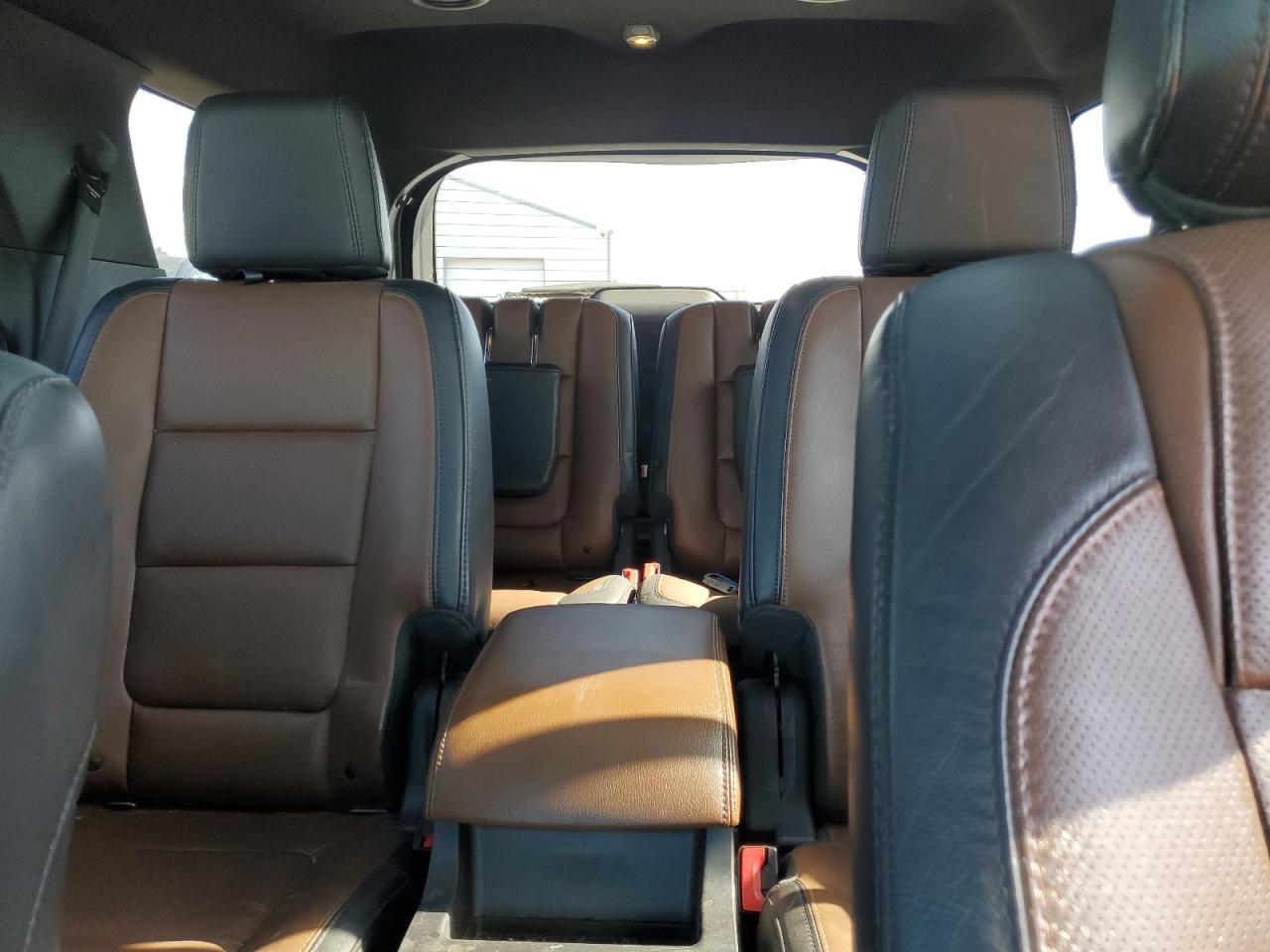 2014 Ford Explorer - Image 10