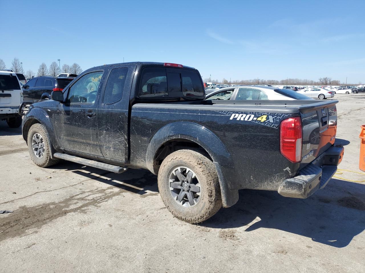 2014 Nissan Navara (Frontier) - Image 2