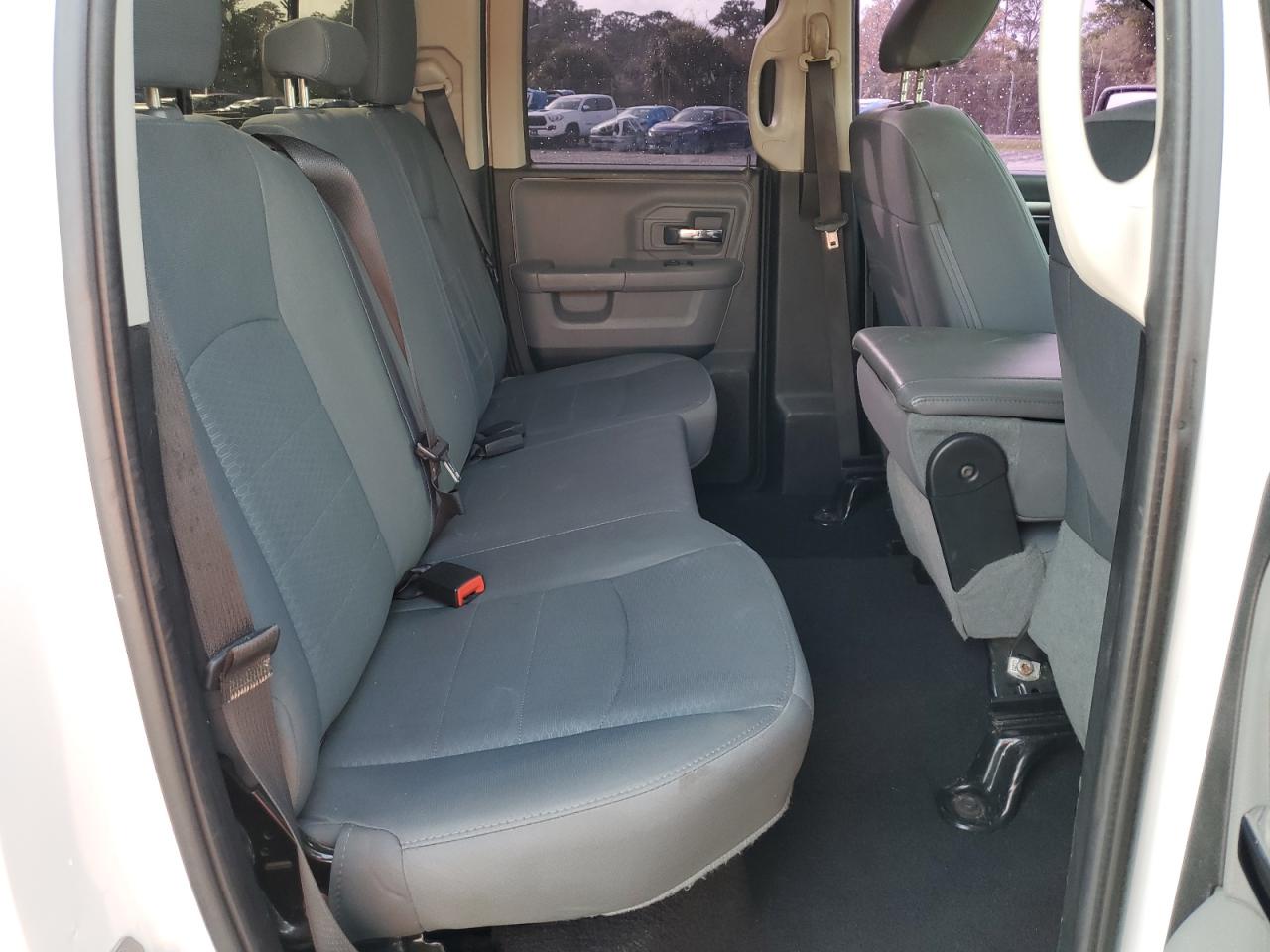 2016 RAM 1500 - Image 10