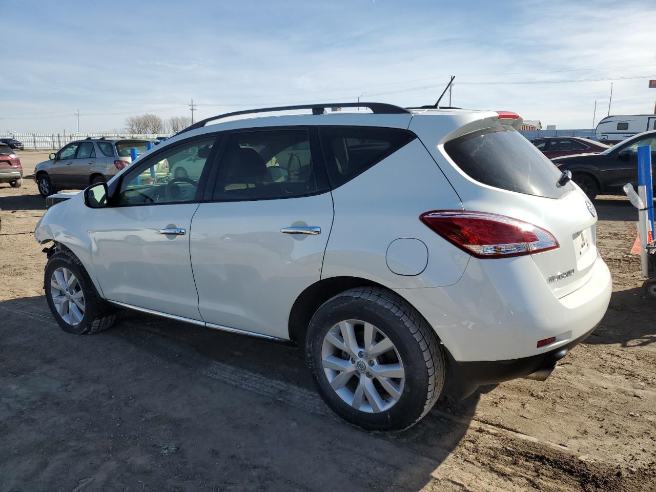 2014 Nissan Murano - Image 2
