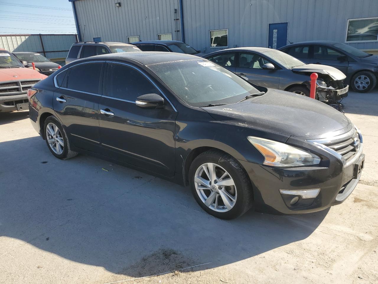 2015 Nissan Altima - Image 4