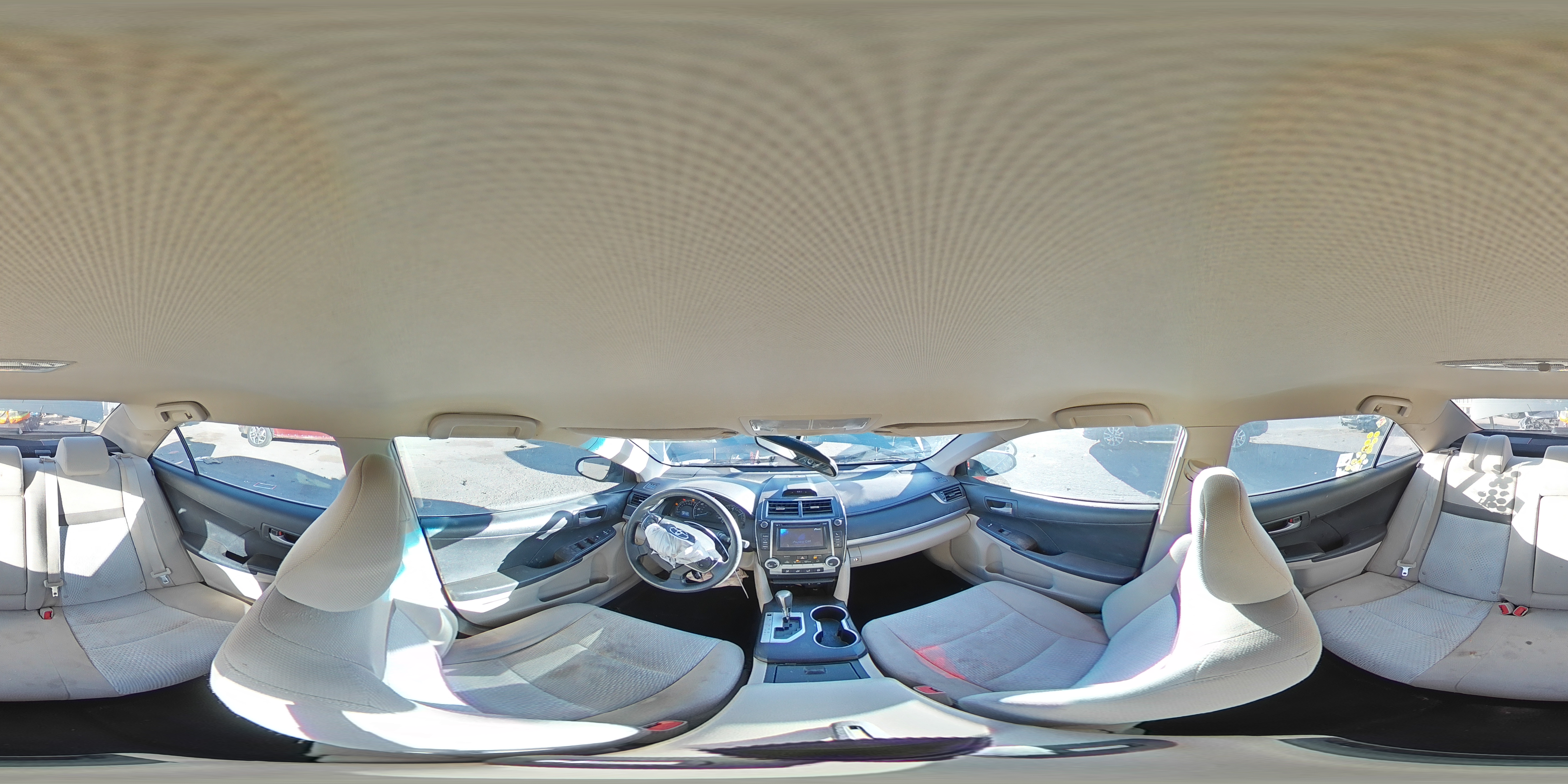 2012 Toyota Camry - Image 12
