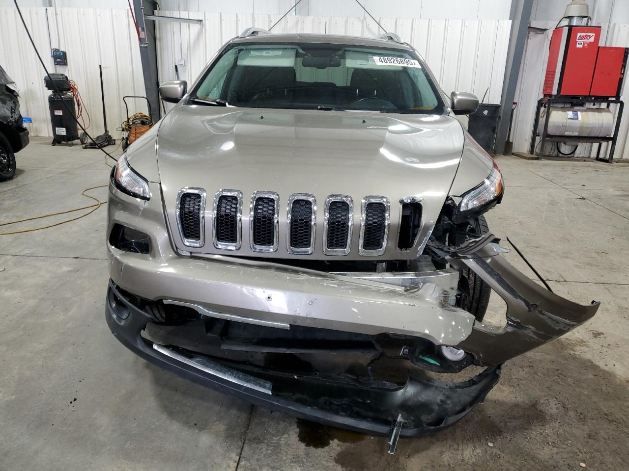 2017 Jeep Grand Cherokee - Image 5