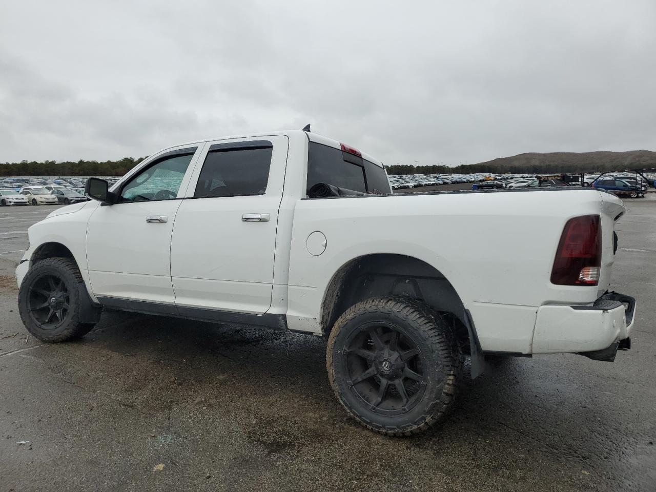 2017 RAM 1500 - Image 2