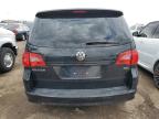 2013 Volkswagen Routan Sel Premium for Sale in Elgin, IL - Front End