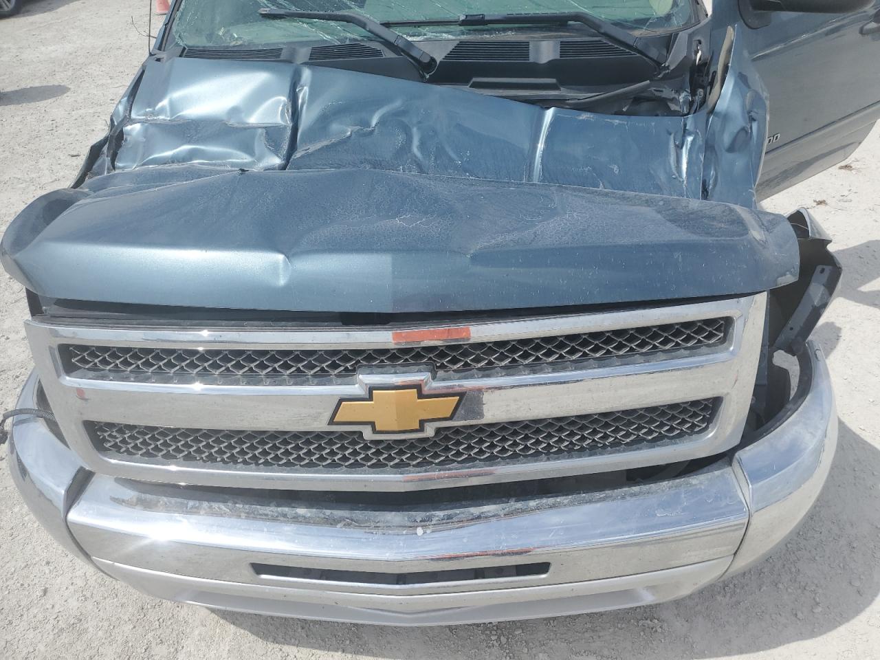 2012 Chevrolet Silverado - Image 13