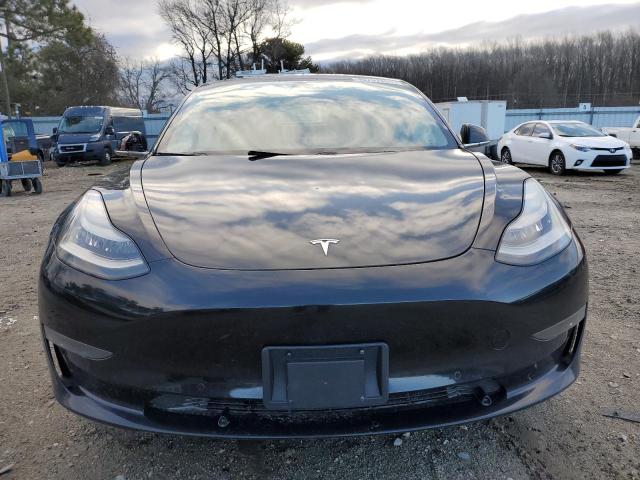  TESLA MODEL 3 2019 Черный