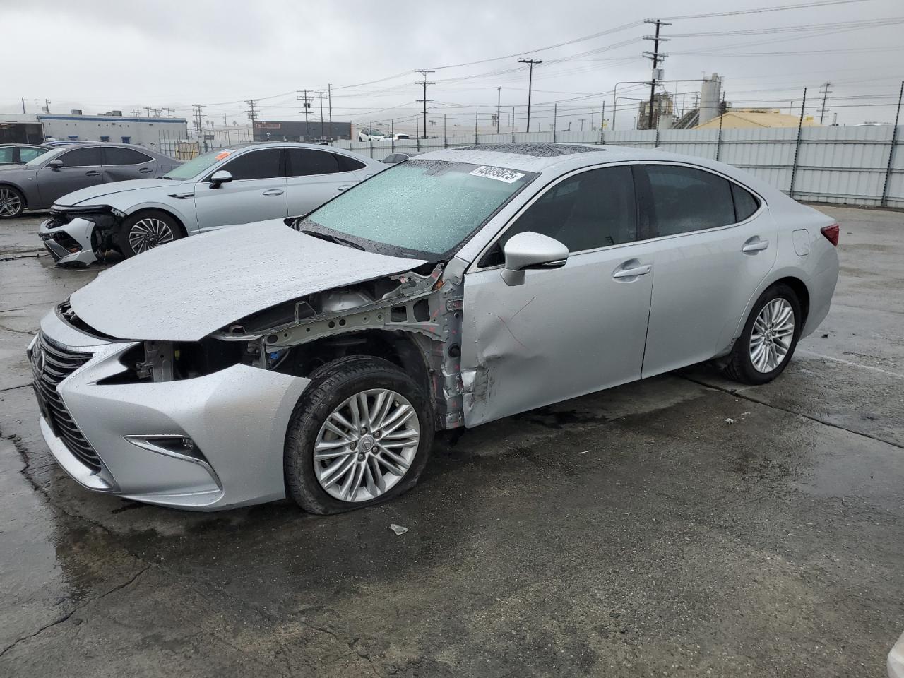 2016 Lexus Es 350 for Sale in Sun Valley, CA - Front End