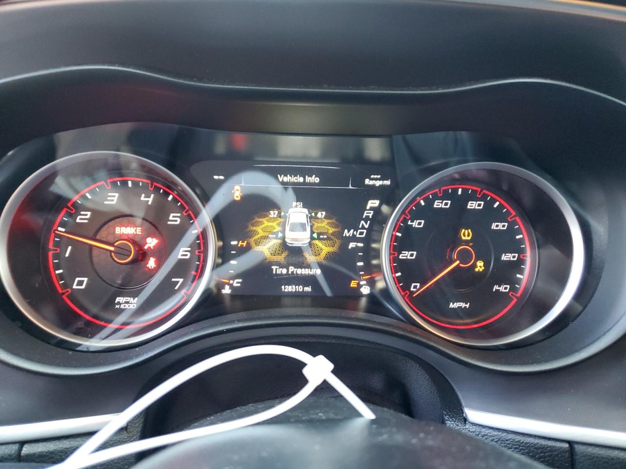 2021 Dodge Charger - Image 9
