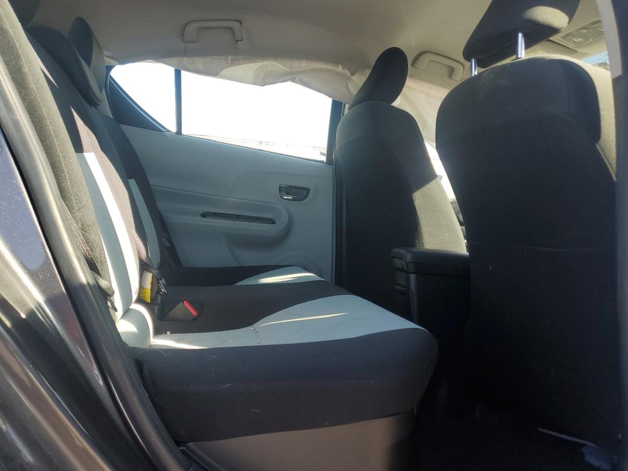 2013 Toyota Prius C VIN: JTDKDTB3XD1539909 Lot: 49312555