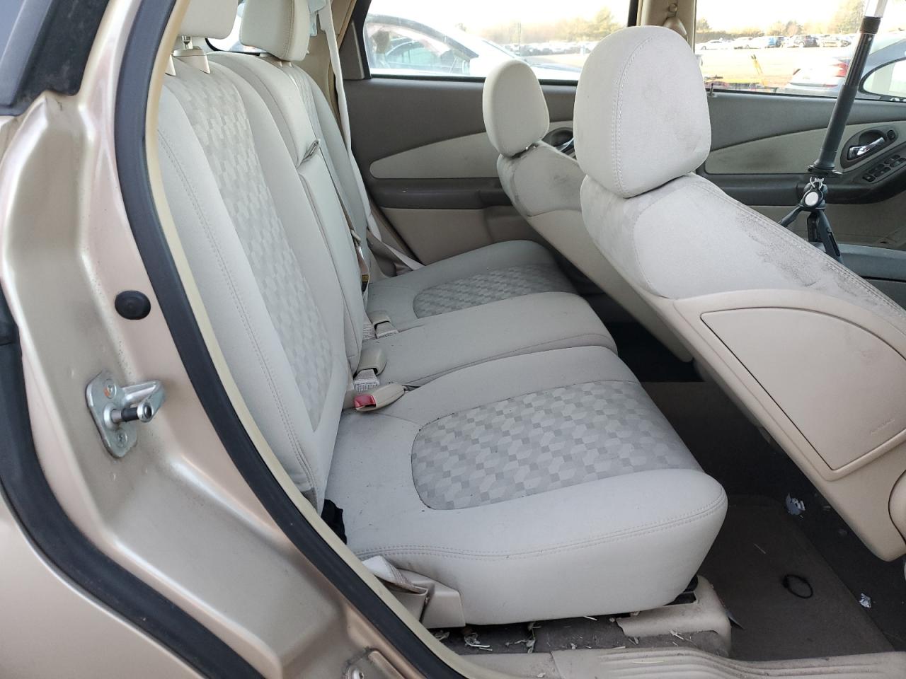 2005 Chevrolet Malibu - Image 11