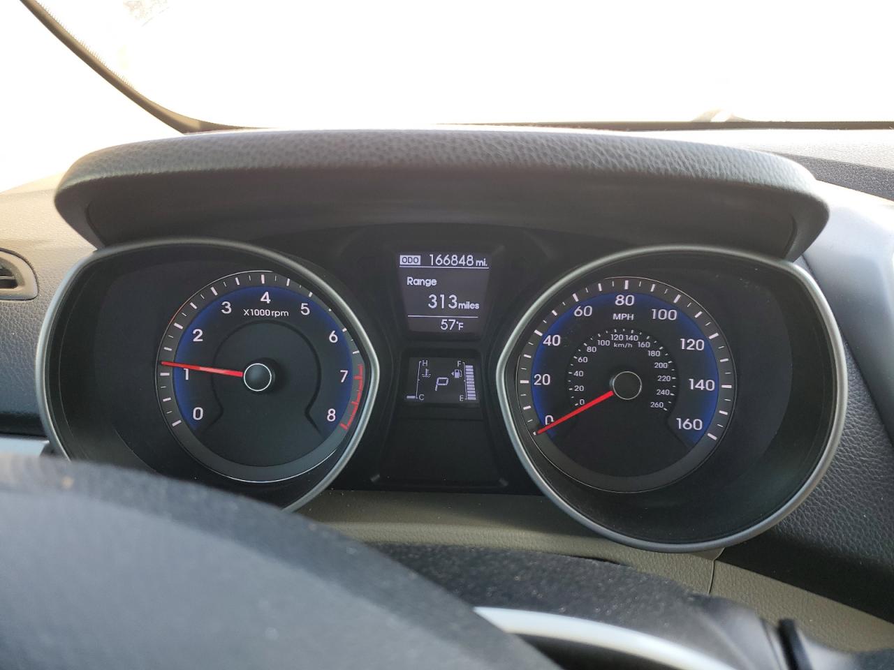 2016 Hyundai Elantra - Image 9