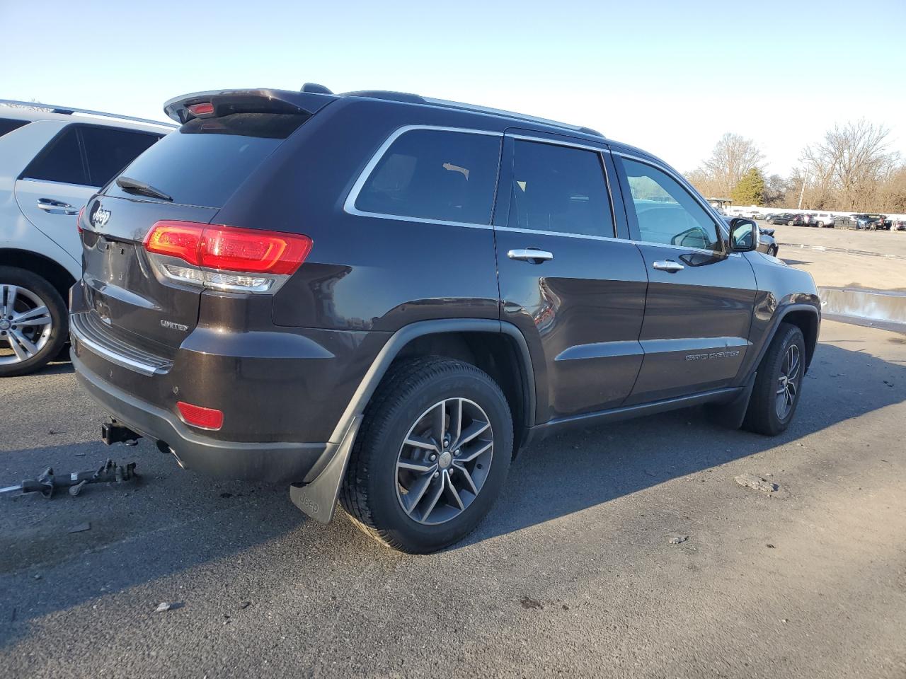 2017 Jeep Grand Cherokee - Image 3